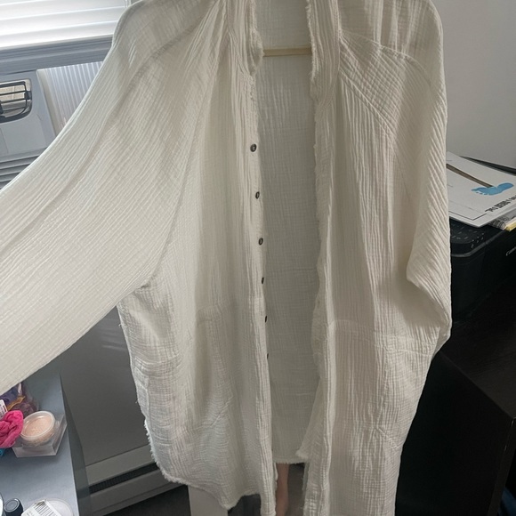 We The Free Summer Daydream Buttondown - Picture 3 of 5